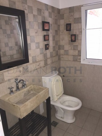 Casa en Venta - Campos de Alvarez - 3 dormitorios