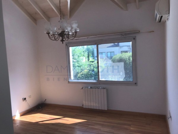 Casa en Venta - Campos de Alvarez - 3 dormitorios