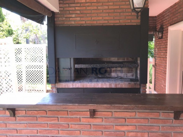 Casa en Venta - Campos de Alvarez - 3 dormitorios