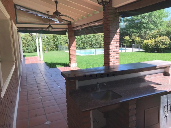 Casa en Venta - Campos de Alvarez - 3 dormitorios