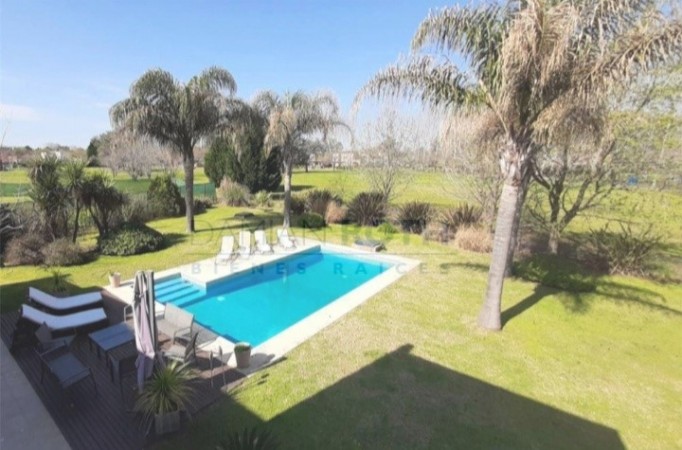 Casa en Venta - El Nacional Club de Campo - 3 dormitorios