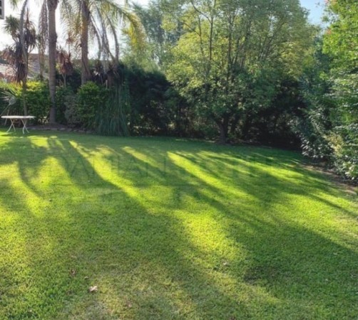 Casa en Venta - Country Banco Provincia - 4 dormitorios