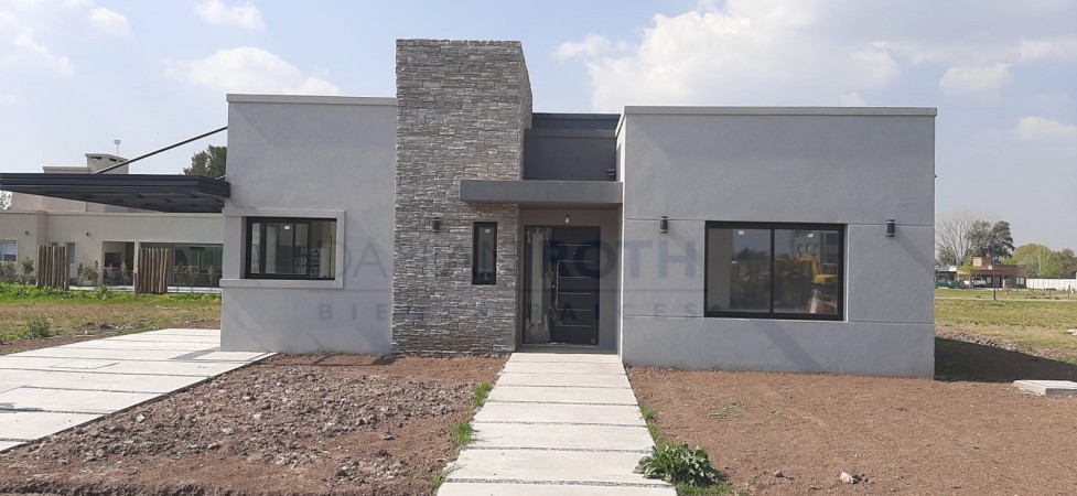 Venta en Cuotas - Solar de Alvarez Barrio Privado- 3 Dormitorios
