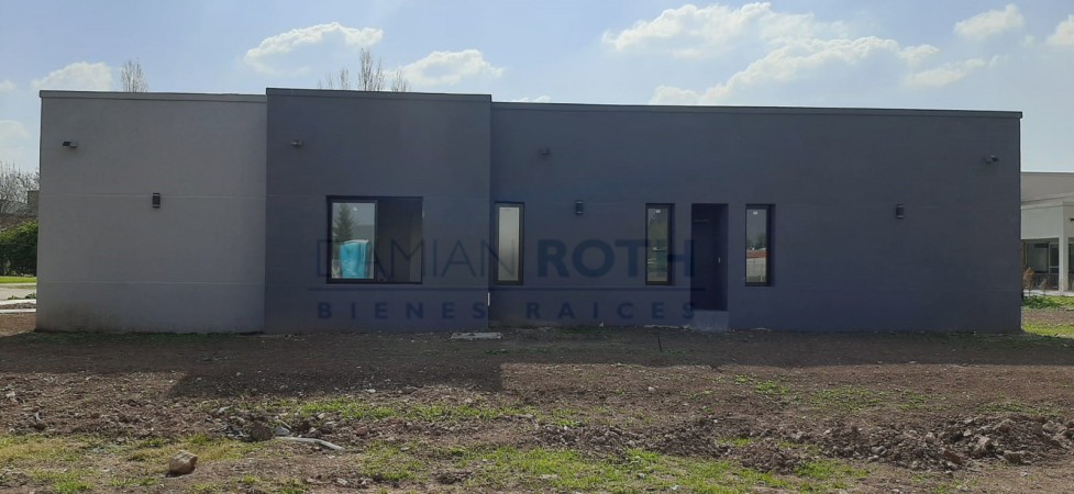 Venta en Cuotas - Solar de Alvarez Barrio Privado- 3 Dormitorios