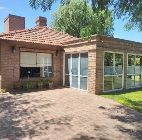 Casa en Venta - Country Banco Provincia - 3 dormitorios