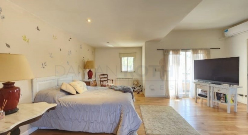 Casa en Venta - La Cesarina - 3 Dormitorios